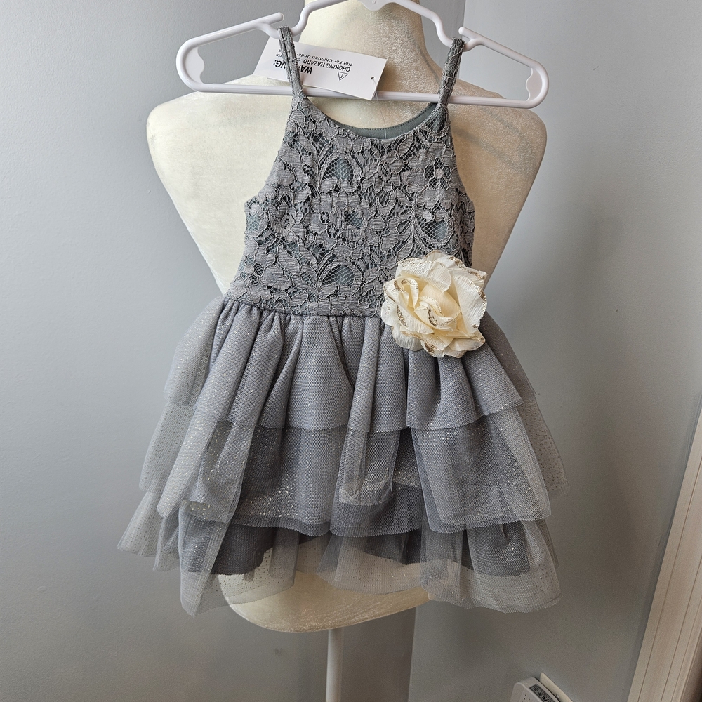 Charming Gray Lace Kids Formal Dress with Cream Flower